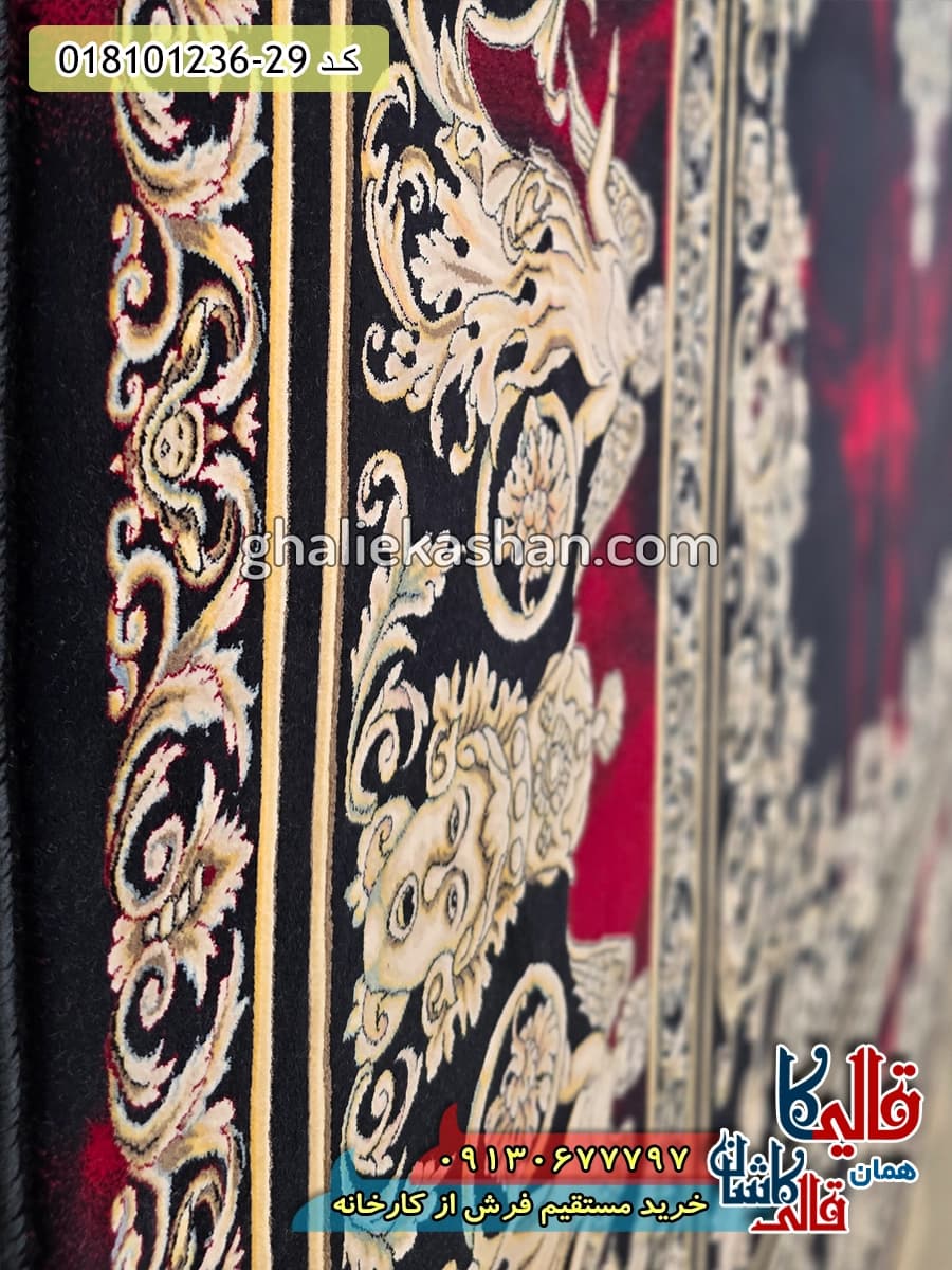 فرش طلاکوب 1200 شانه طرح آتنا ورساچه زمینه قرمز لاکی کاشان — تصویر ۵