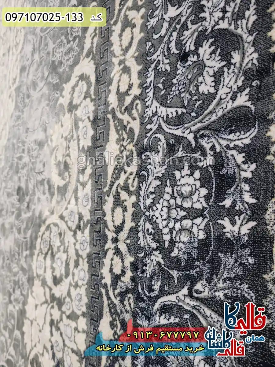 فرش طلاکوب وینتیج 700 شانه طرح ورسای زمینه نقره ای کاشان — تصویر ۵