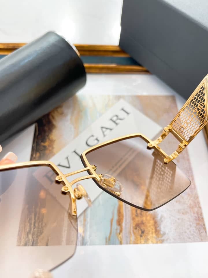 عینک آفتابی زنانه بولگاری مدل BVLGARI BV6178 — تصویر ۵