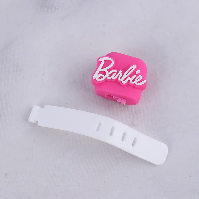 ست محافظ کابل و کلگی شارژر شیائومی 33 وات طرح Barbie — تصویر ۳