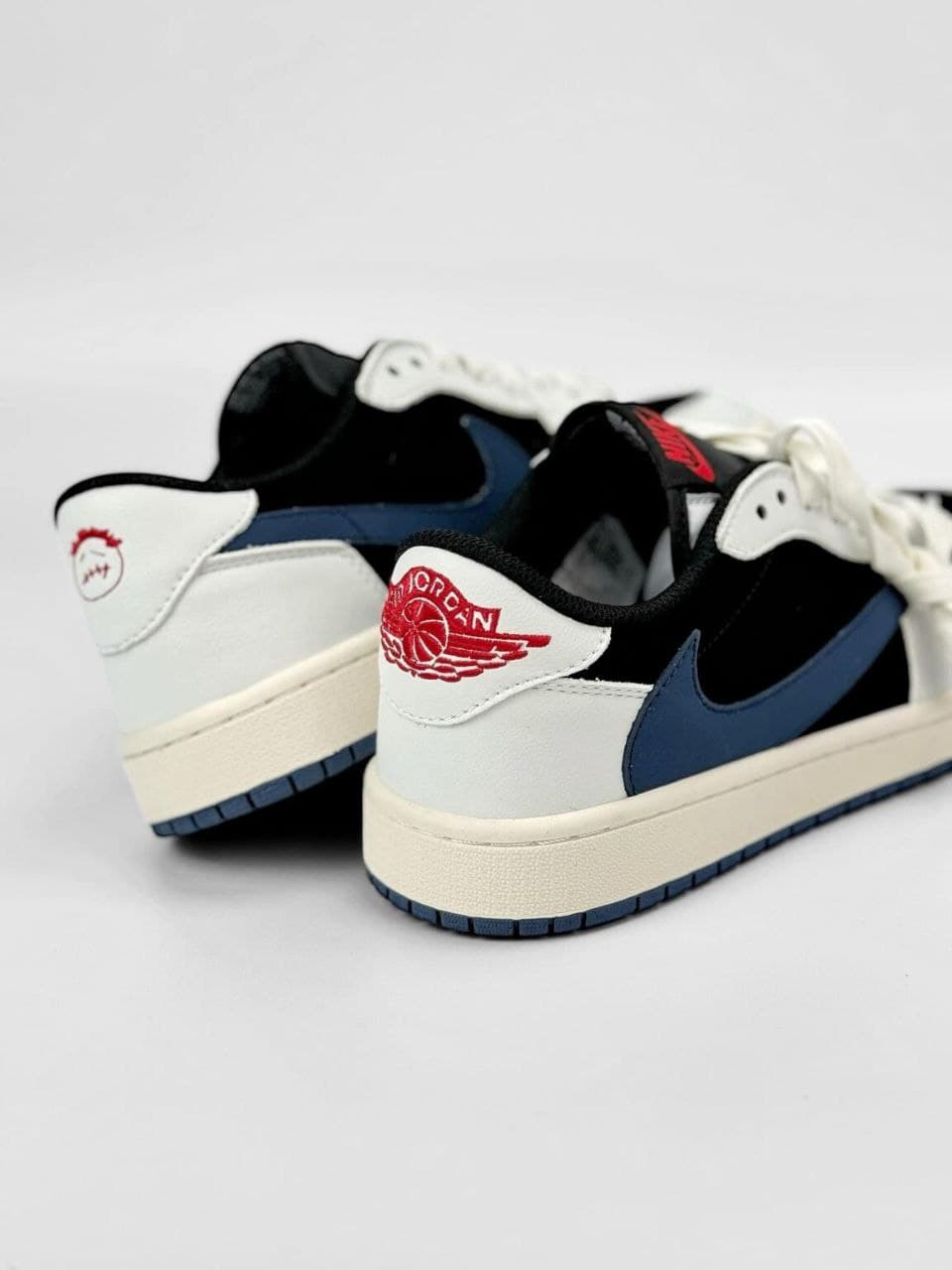 نایک ایر جردن ۱ بدون ساق تراویس اسکات لی آبی Nike jordan 1 low Travis Scott lee — تصویر ۴