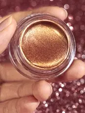 سایهچشم تک رنگ JELLY WOW رنگ STAY GOLDEN شیگلم SHEGLAM — تصویر ۲