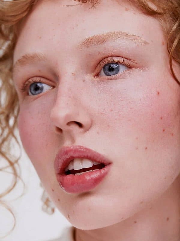 قلم کک و مک FRECK PLEASE FRECKLE TINT رنگ FAWN شیگلم SHEGLAM — تصویر ۲