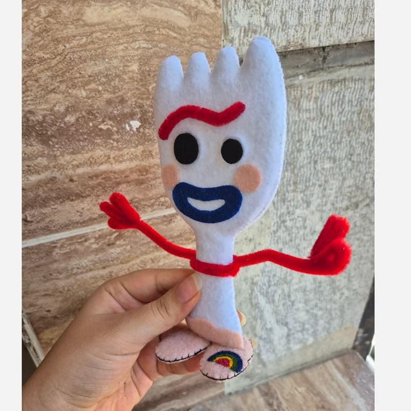 عروسک فورکی چنگال Forky انیمیشن اسباب بازیها طرح Toy story