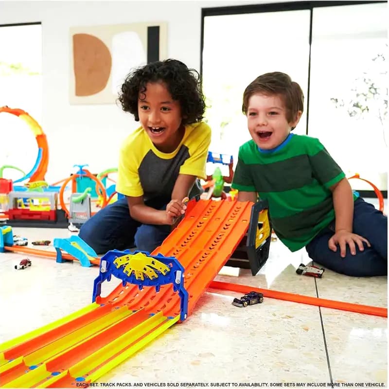 ست پیست هات ویلز مدل Hot Wheels Massive Loop Mayhem — تصویر ۴