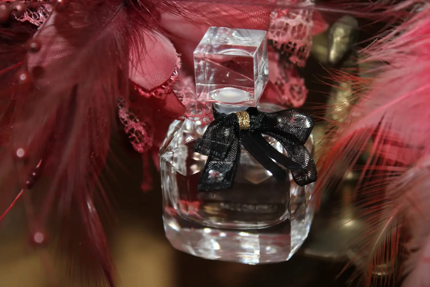 عطر ادکلن ایو سن لورن مون پاریس پارفوم فلورال اصل | YSL Mon Paris Parfum Floral — تصویر ۴