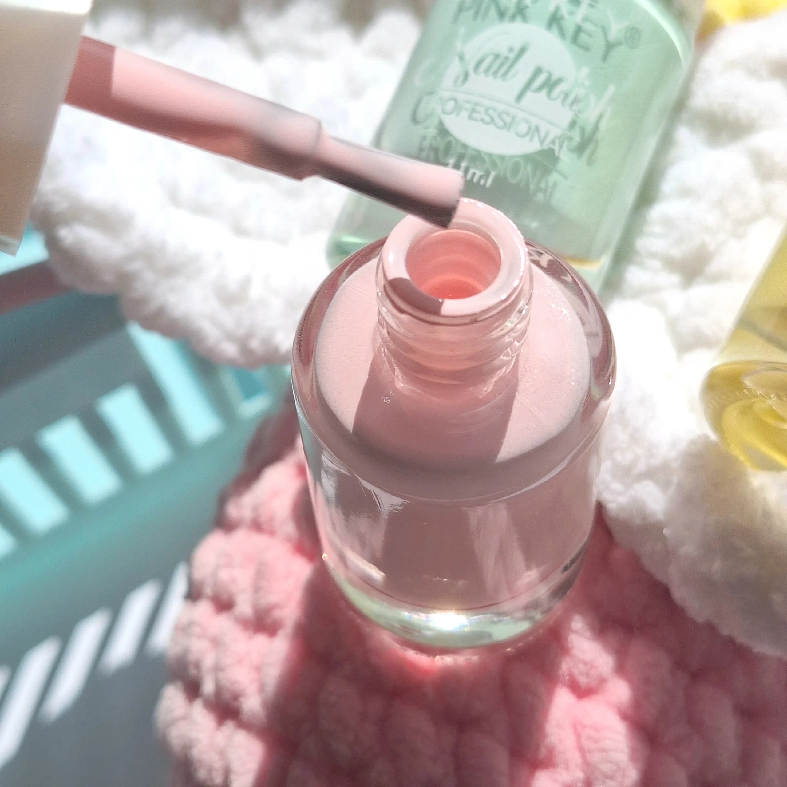 لاک ناخن pink key رنگ پاستلی — تصویر ۲