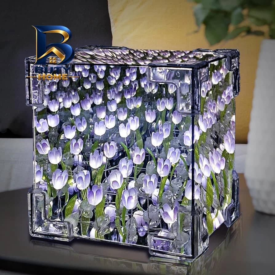 چراغ تزئینی با طرح دشت لاله — تصویر ۲