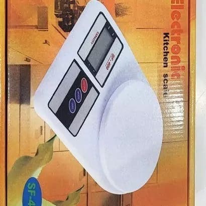 ترازو دیجیتال رنگ سفید کد M9319