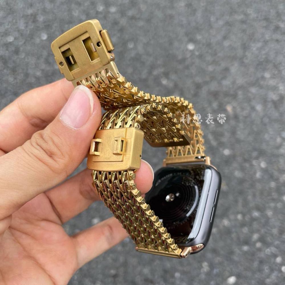 بند میلانس 2025 مدل Milanese مناسب برای اپل واچ سری Apple Watch 1 , 2 , 3 , 4 , 5 , 6 , 7 , 8 , 9 , 10 , SE , Ultra 1 , Ultra 2 سایز 38 , 40 , 41 , 42 قدیم و جدید , 44 , 45 , 46 , 49 میلی متر — تصویر ۸