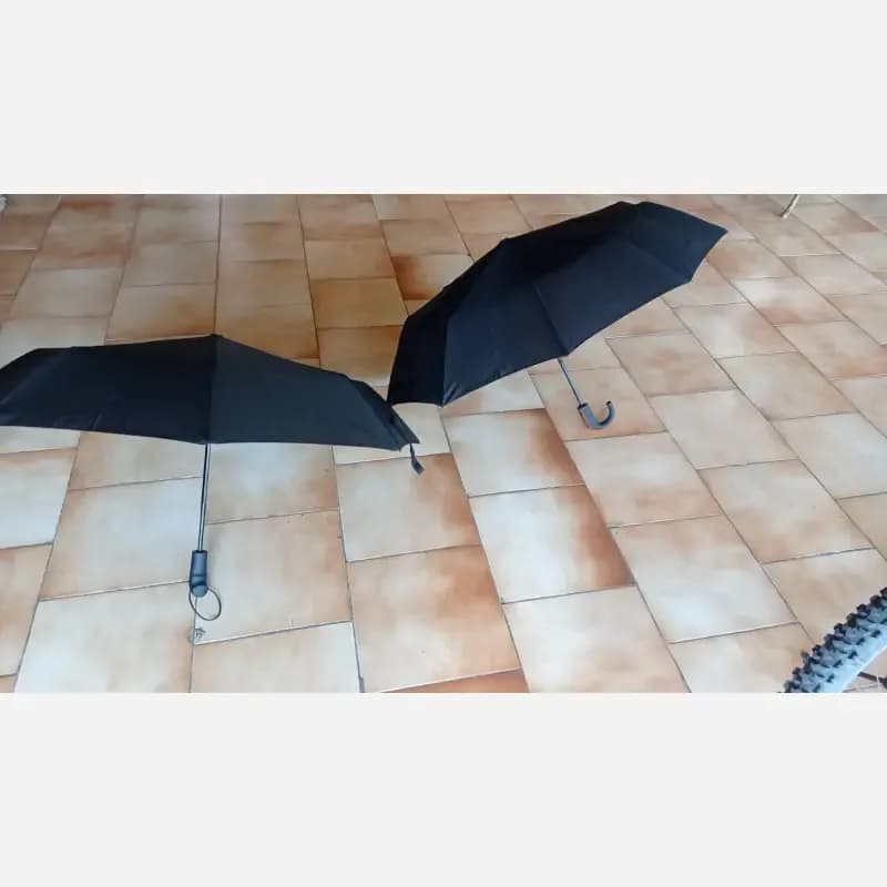 چتر تاشو اتوماتیک عصایی هشت فنره آب گریز با کاور مردانه و زنانه — تصویر ۳