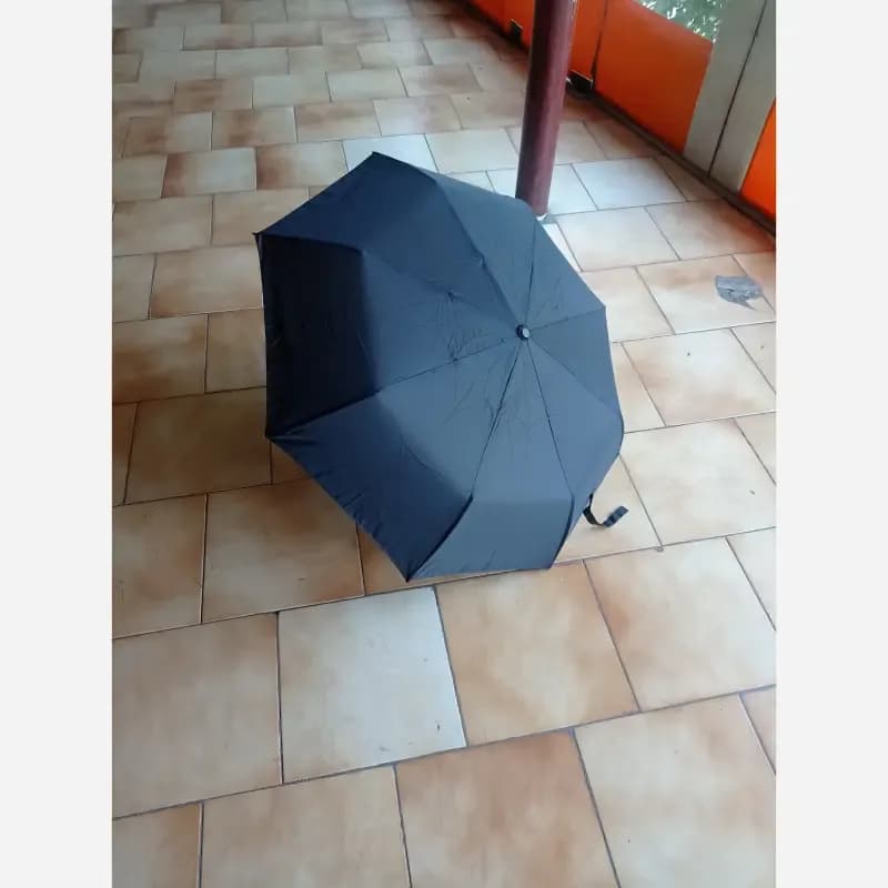 چتر تاشو اتوماتیک عصایی هشت فنره آب گریز با کاور مردانه و زنانه — تصویر ۷