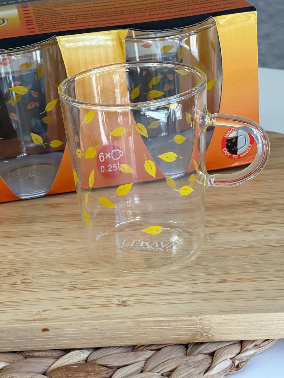فنجان پیرکس LERAVA کد 630 – طرح برگ زرد — تصویر ۳