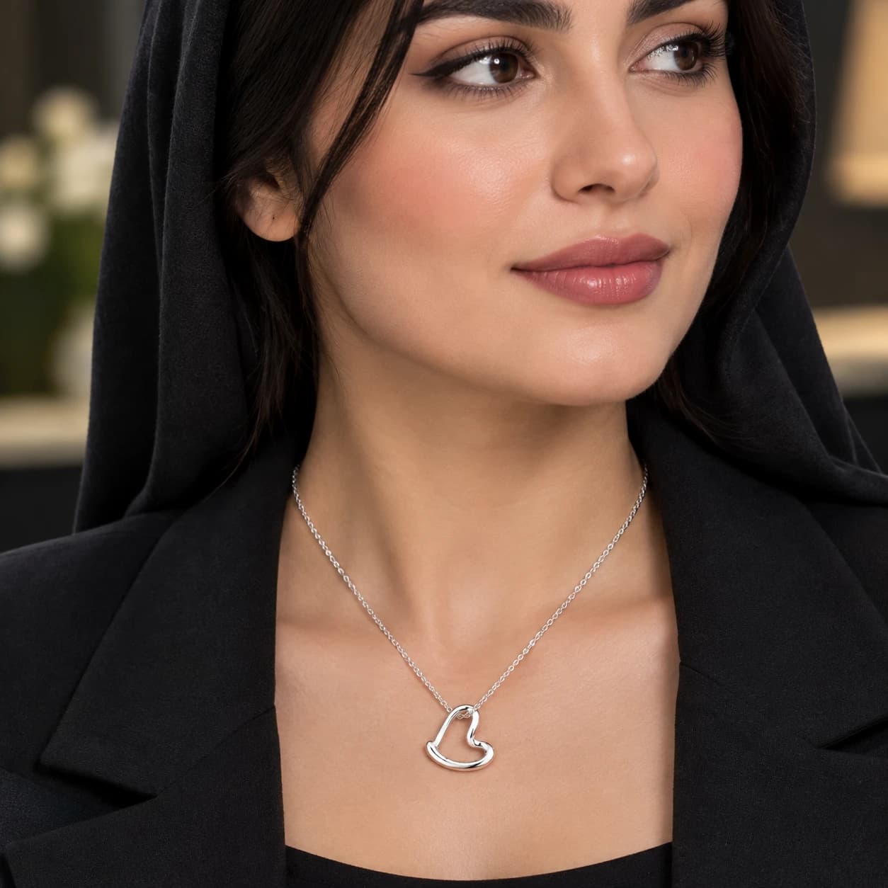 گردنبند نقره زنانه طرح قلب ظریف عیار 925 کد22558 — تصویر ۳