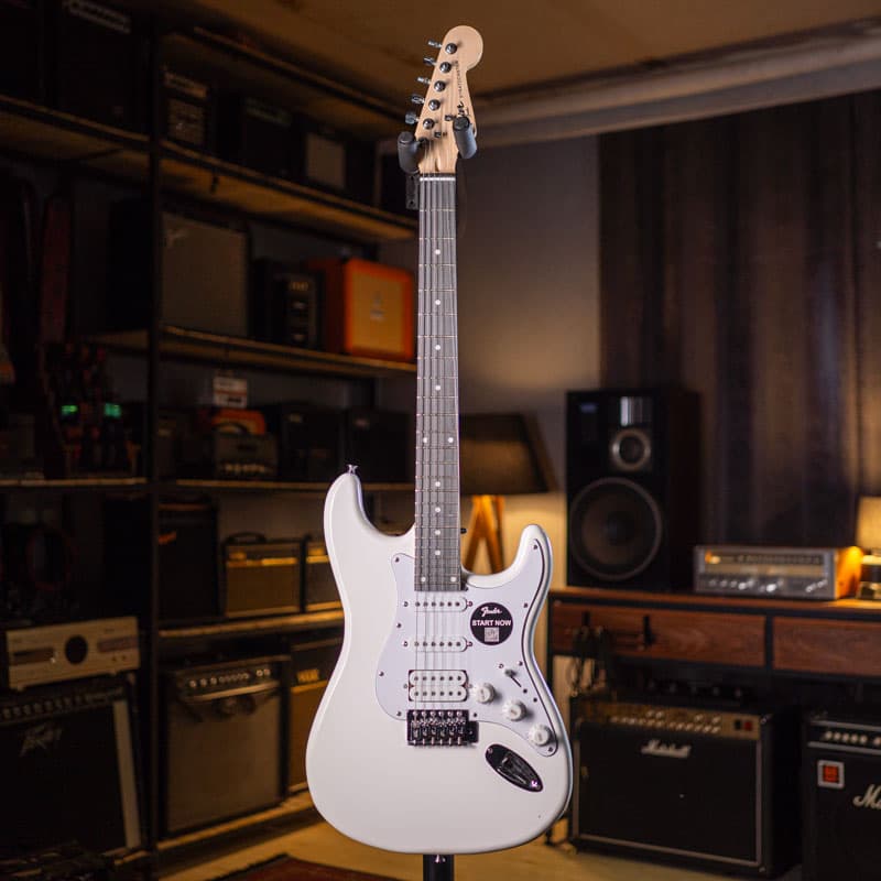 گیتار الکتریک طرح فندر Fender HSS Strat White — تصویر ۶