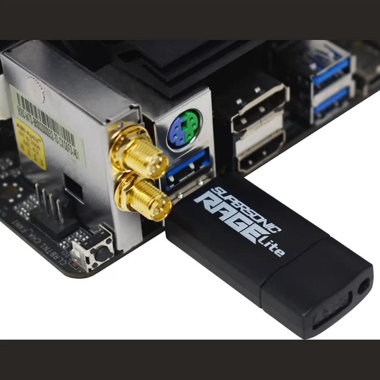 فلش مموری پاتریوت Patriot مدل RAGE LITE ظرفیت 128 گیگابایت USB3.2 — تصویر ۸
