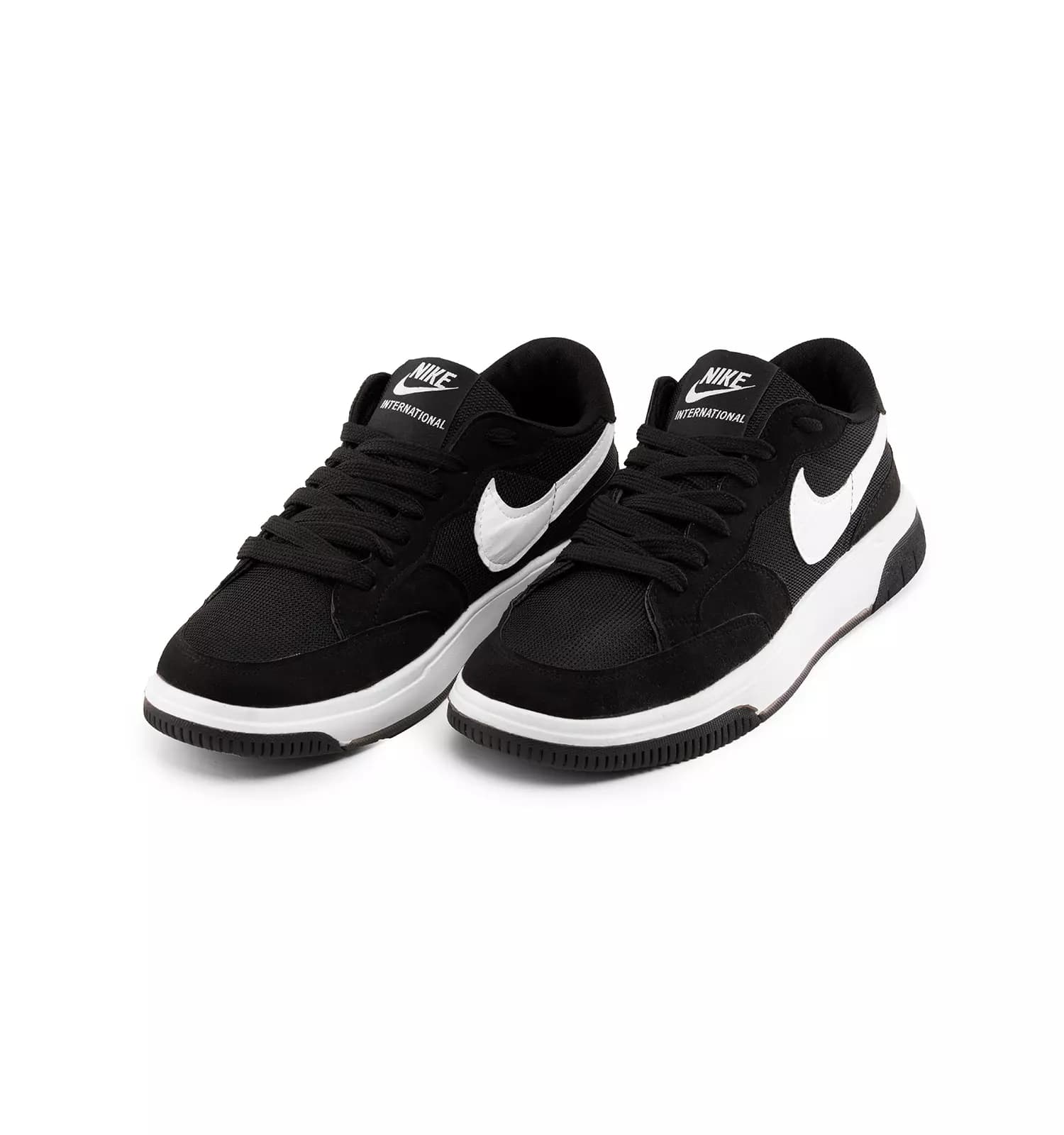 کفش اسپرت Nike — تصویر ۴