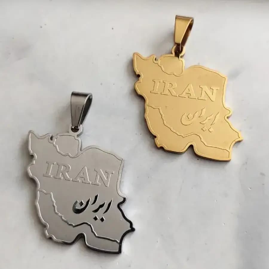 گردنبند و آویز پلاک استیل طرح نقشه ایران با متن iran ضد حساسیت رنگ ثابت کد dmp