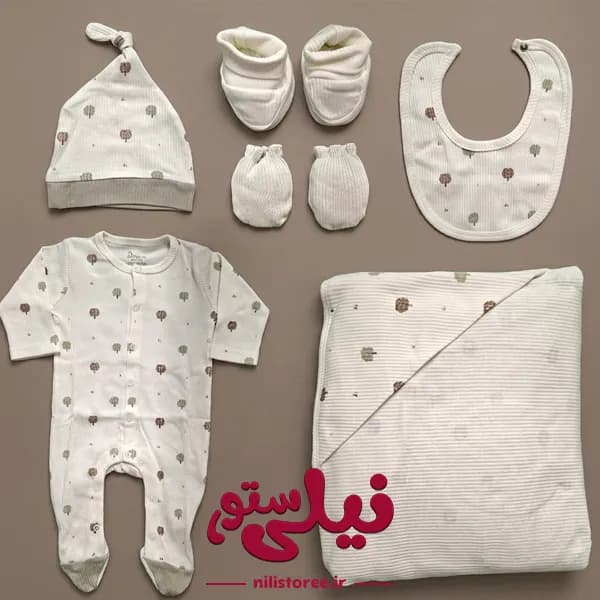 ست 7 تکه بیمارستانی برند دانالو danaloo طرح درخت کد 592 — تصویر ۲