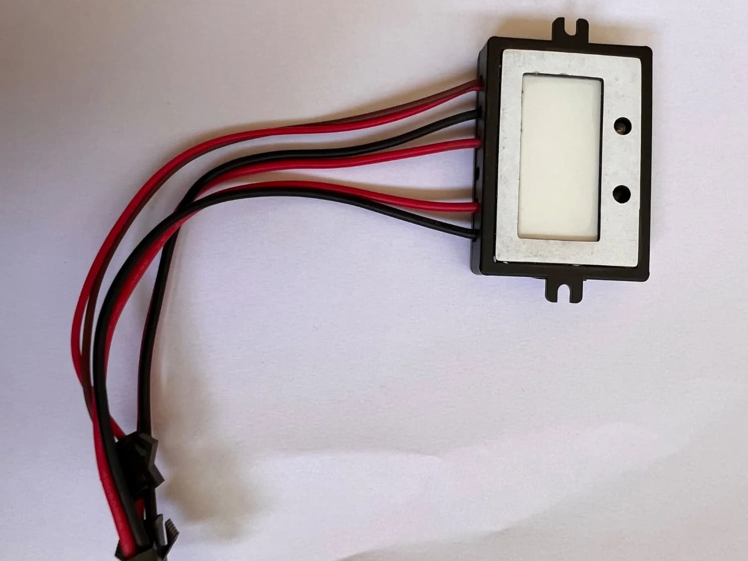 سنسور حرکتی دست برای روشن و خاموش کردن ریسه LED — تصویر ۲