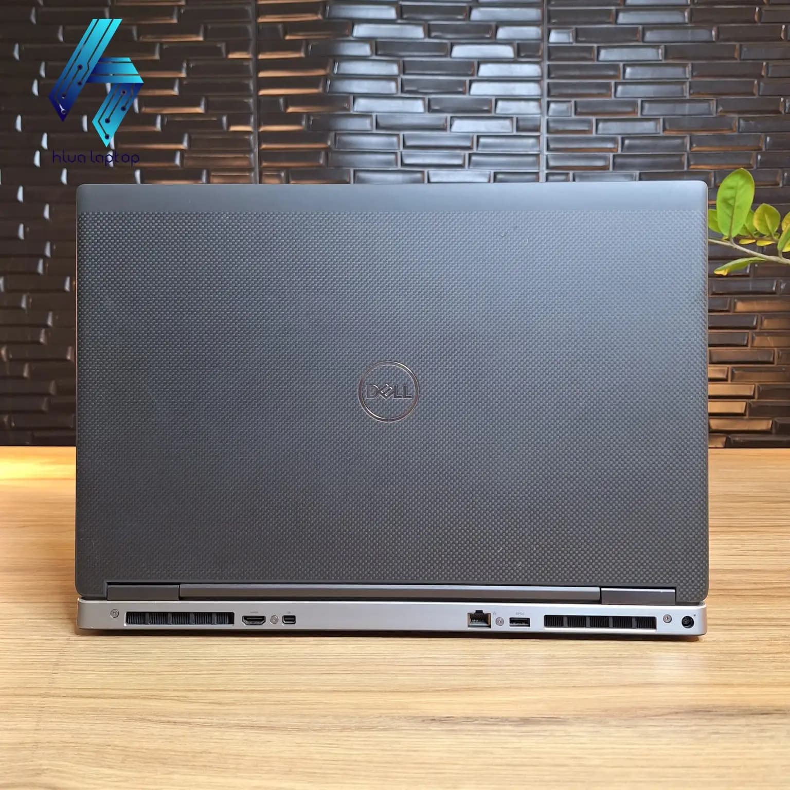لپ تاپ استوک Dell Precision 7740 | Core i7-9850H | رم 32 گیگ | SSD 512GB | گرافیک AMD Radeon Pro WX3200 4GB | نمایشگر 17.3 اینچی — تصویر ۳