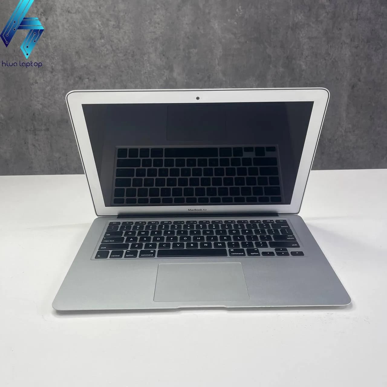 لپ تاپ مک بوک ایر MacBook Air 2017 با پردازنده intel HD Graphics 6000 — تصویر ۴