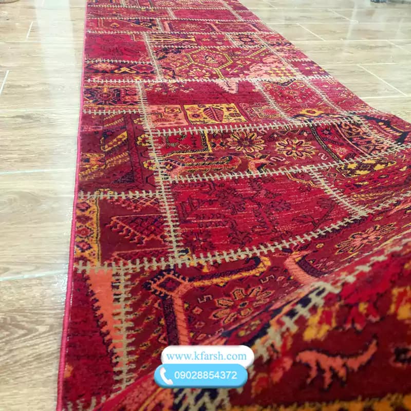 فرش کناره قرمز طرح چهل تیکه — تصویر ۴
