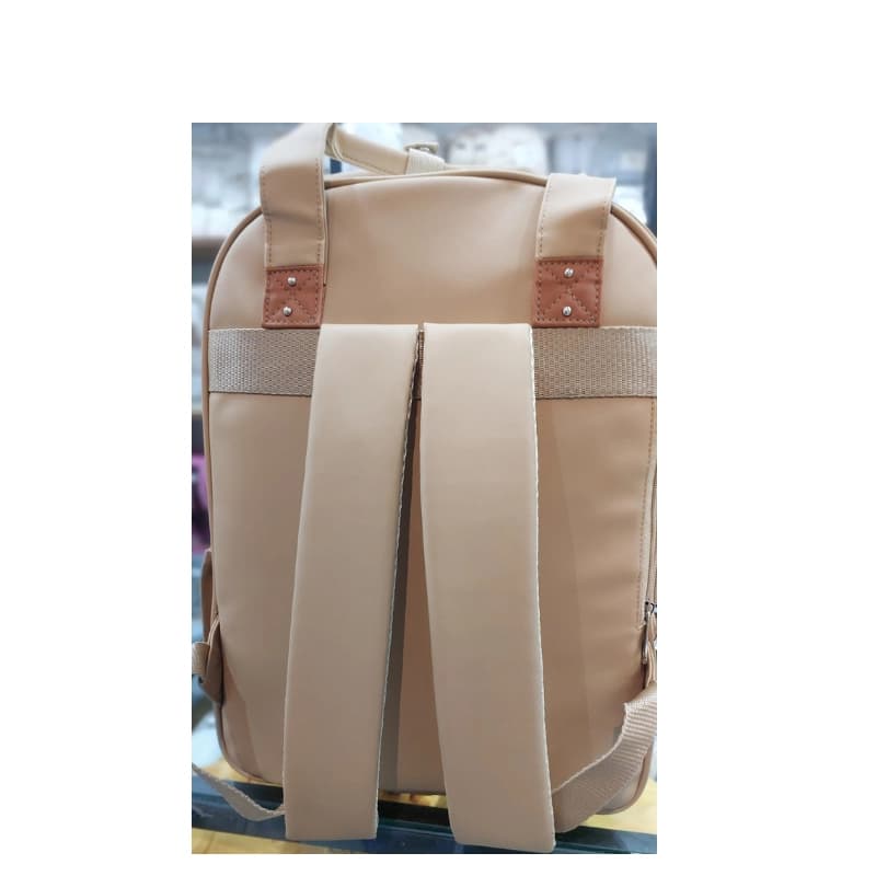 کیف نوزاد و لوازم مادر طرح چرم روبی کوکالو cocalo مدل کوله ای رنگ کرمی — تصویر ۲