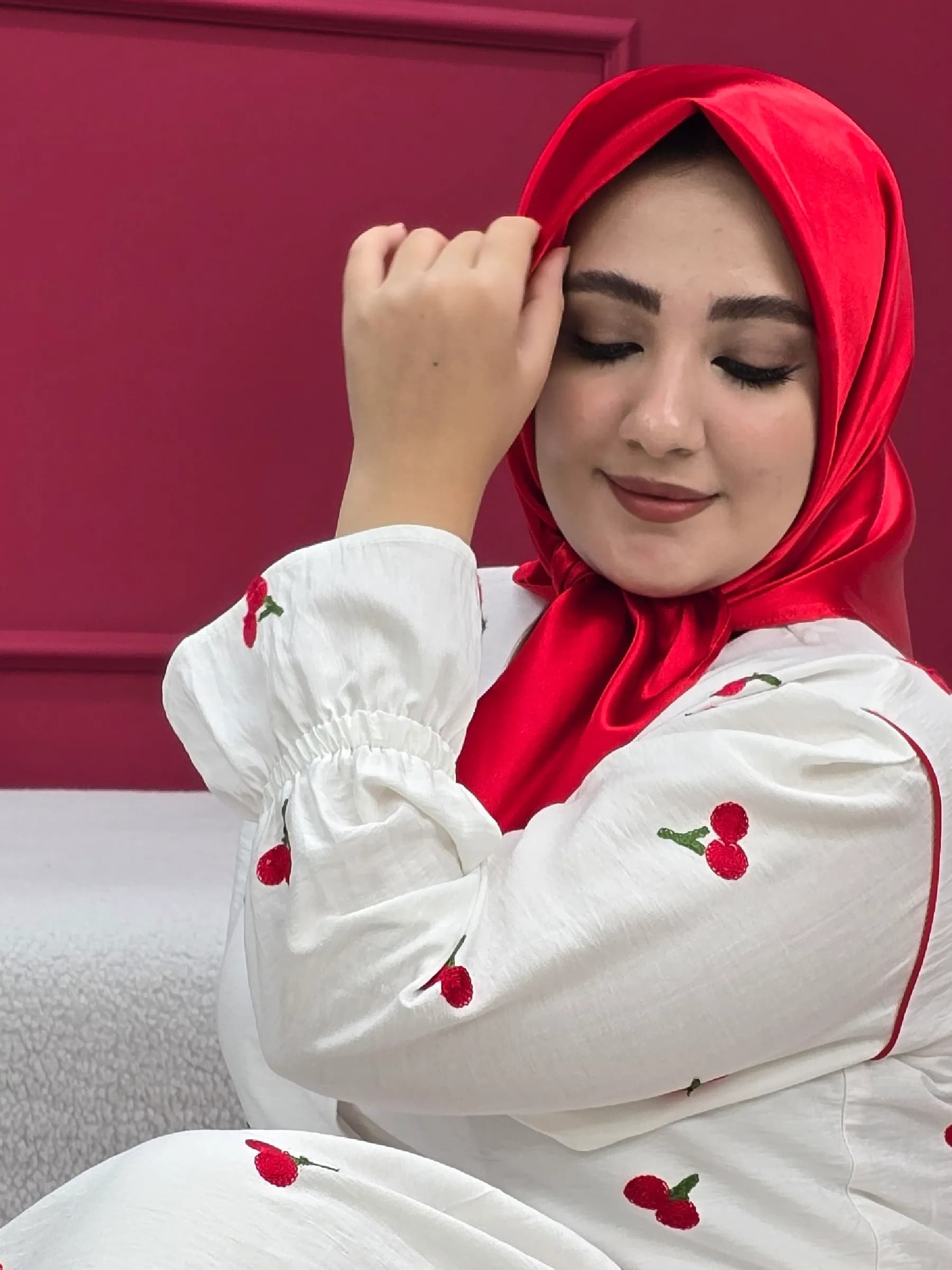 پیراهن سفید با گلدوزی گیلاس کد ws58 — تصویر ۶