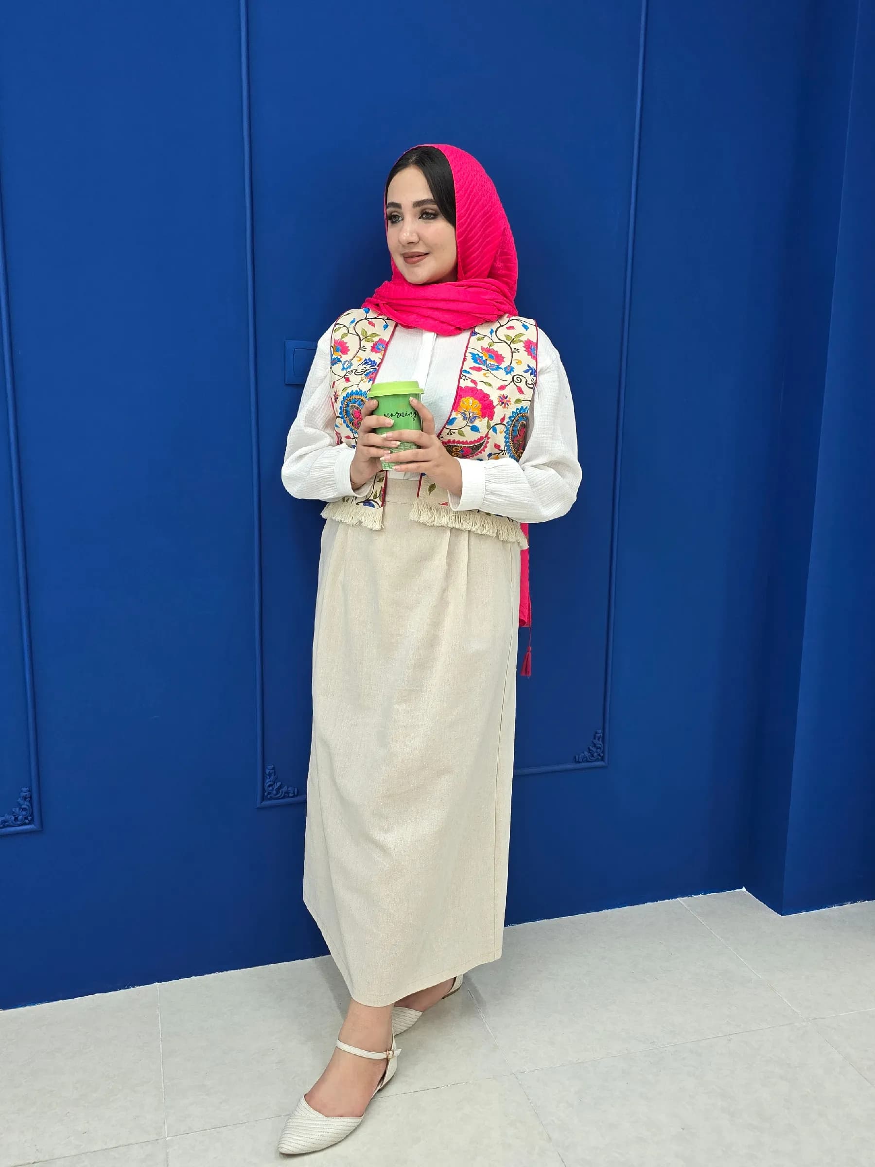 جلیقه لینن سوزندوزی با طرح بتهجقه ws48 — تصویر ۳