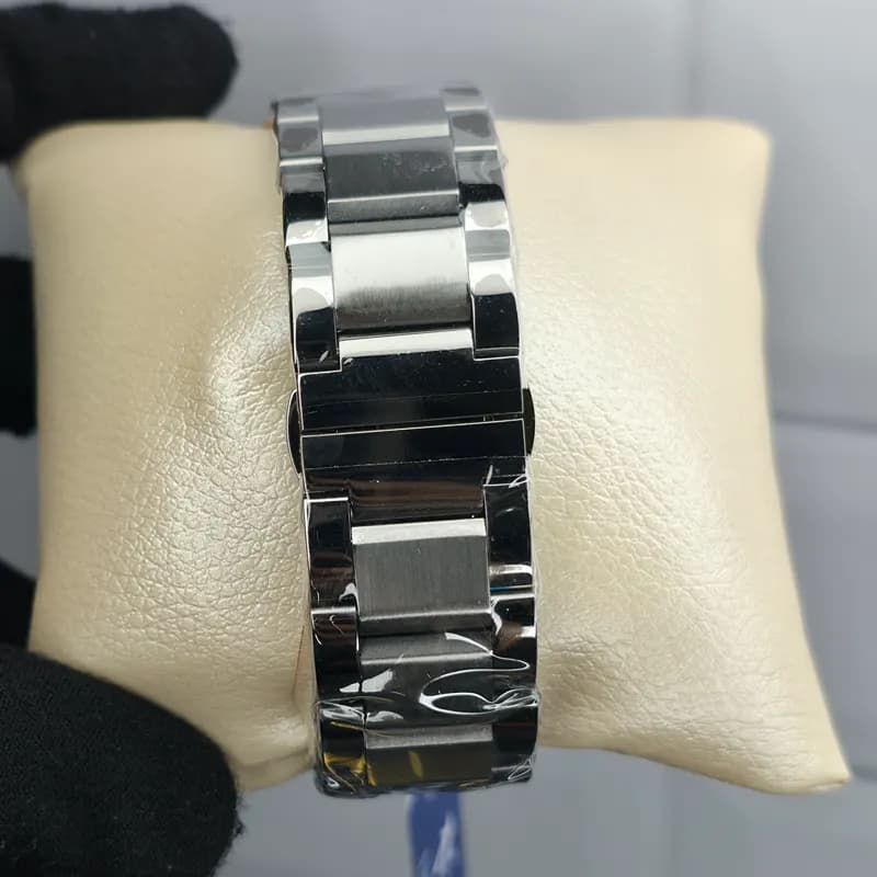 ساعت مچی عقربه ای اورجینال مردانه اورینت وی(V) نوک مدادی سرمه ای مدل 820L — تصویر ۲