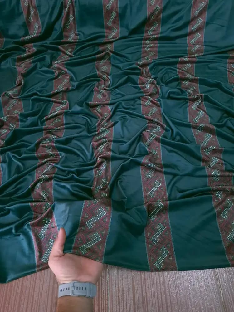 پارچه مخمل 5 خط خلیجی 4 — تصویر ۲