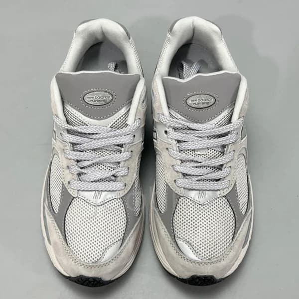 کفش نیوبالانس New Balance 2002R Grey — تصویر ۲