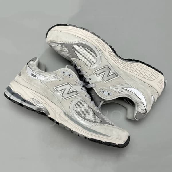 کفش نیوبالانس New Balance 2002R Grey — تصویر ۴