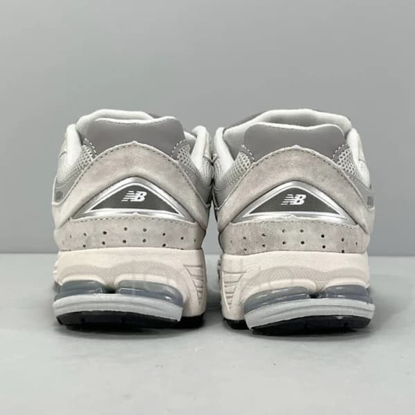 کفش نیوبالانس New Balance 2002R Grey — تصویر ۳