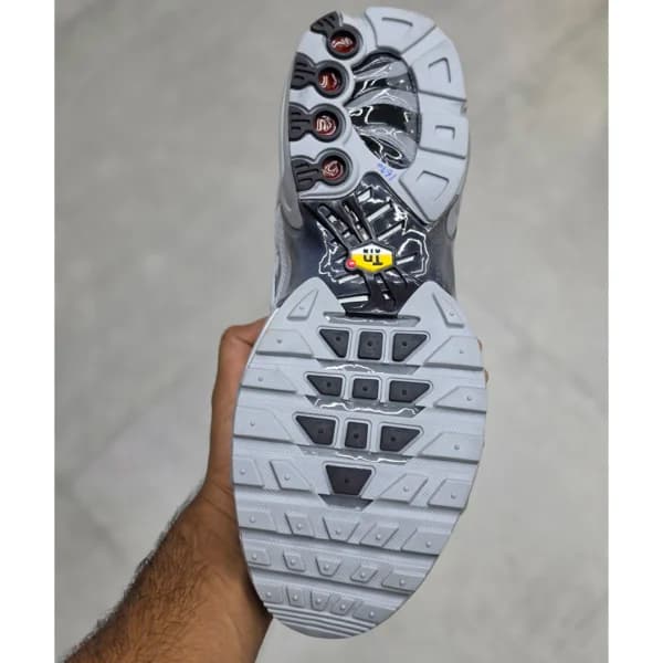 نایک تی ان ایرمکس پلاس طوسی Nike TN Air Max Plus — تصویر ۵