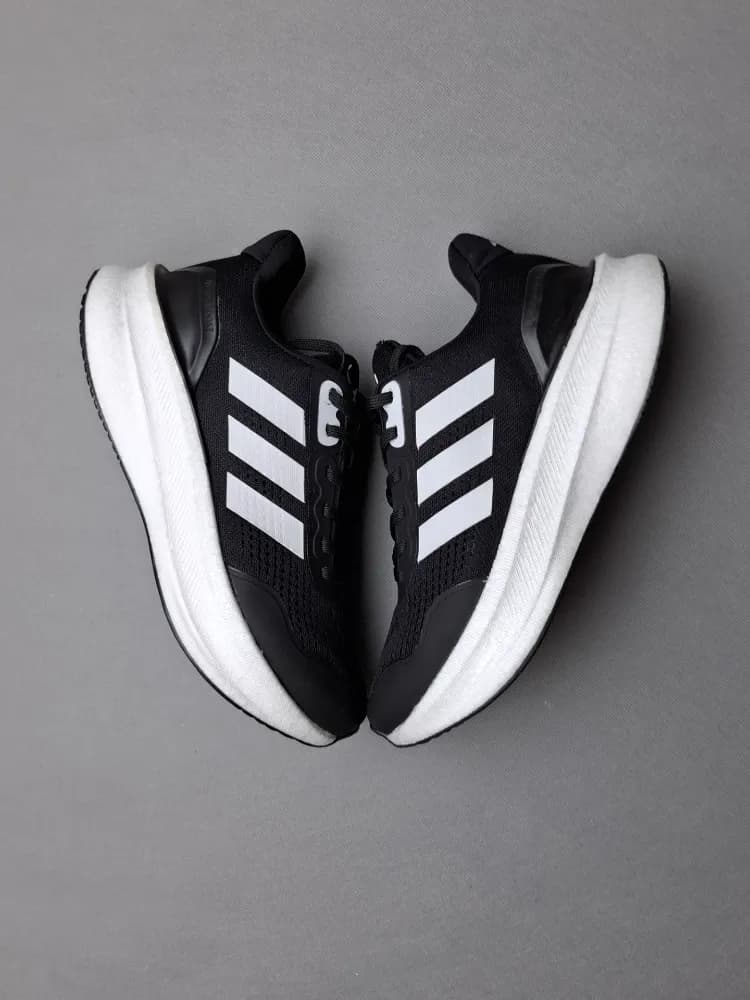 کتونی رانینگ ادیداس اولترابوست(Adidas Ultra Boost)مردانه مشکی کد۱۲۵ — تصویر ۳
