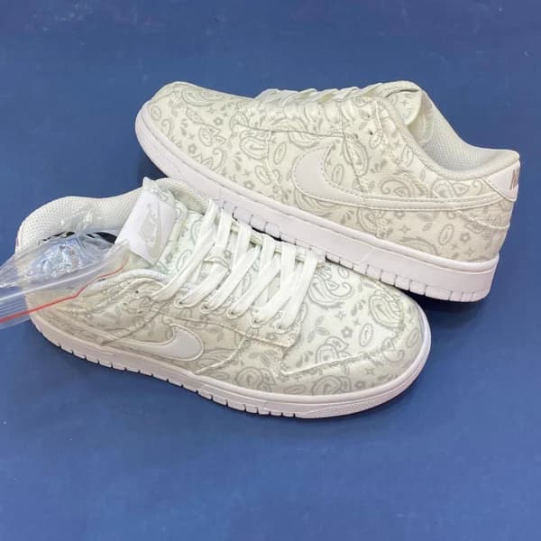 نایک دانک لو سفید طرح پیزلی Nike Dunk Low White Paisley — تصویر ۳