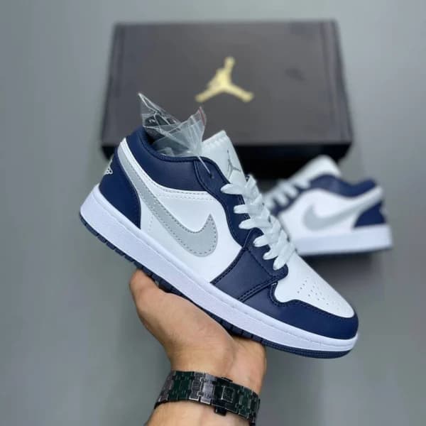 جردن وان لو ولف گری میدنایت نیوی Jordan 1 Low Wolf Grey Midnight Navy — تصویر ۲