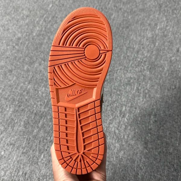 نایک ایر جردن وان های داستد کلی Jordan 1 Retro High OG SP Dusted Clay — تصویر ۴