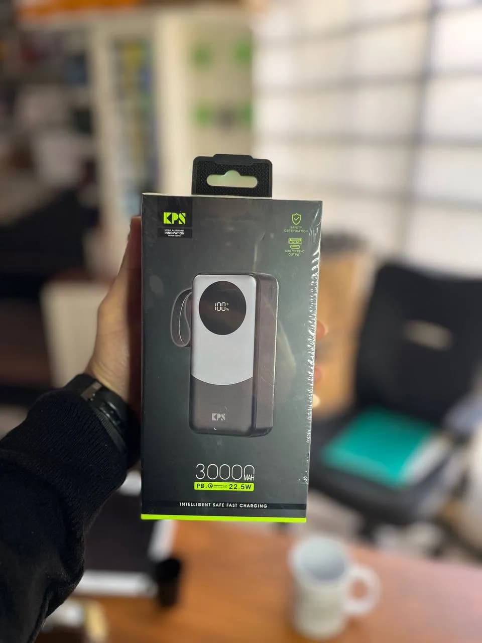 پاوربانک سوپر فست شارژ 22.5 وات 30000 میلی آمپر KPS مدل KPG-302 دارای نمایشگر با گارانتی 12 ماهه آسان توزیع — تصویر ۵