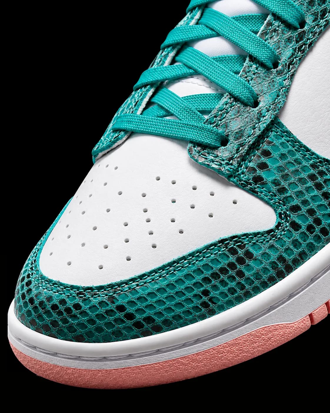نایک SB Dunk Low Snakeskin سبز صورتی — تصویر ۶