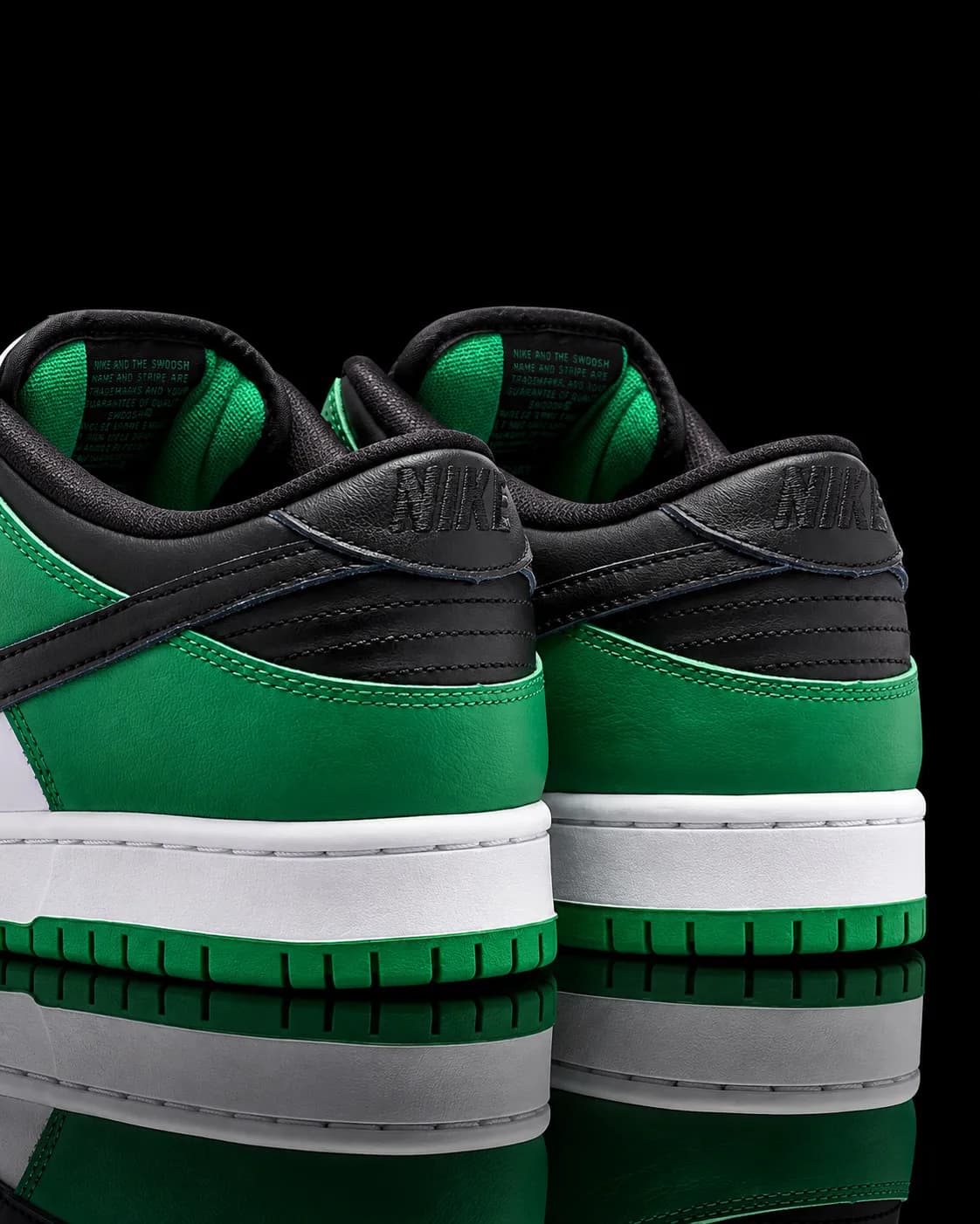 نایک SB Dunk Low Classic سبز — تصویر ۳