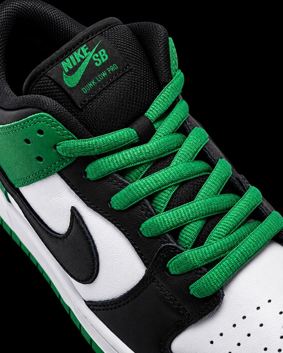 نایک SB Dunk Low Classic سبز — تصویر ۲