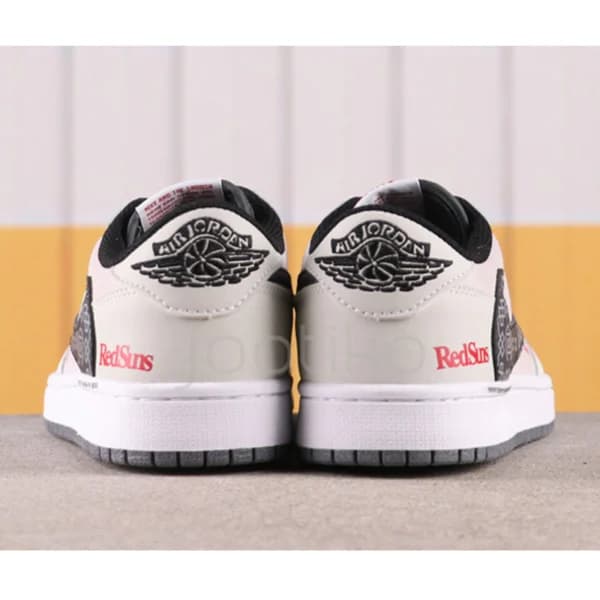 جردن وان لو ردسانز تراویس اسکات Travis Scott x Nike Air Jordan 1 Low RedSuns — تصویر ۳