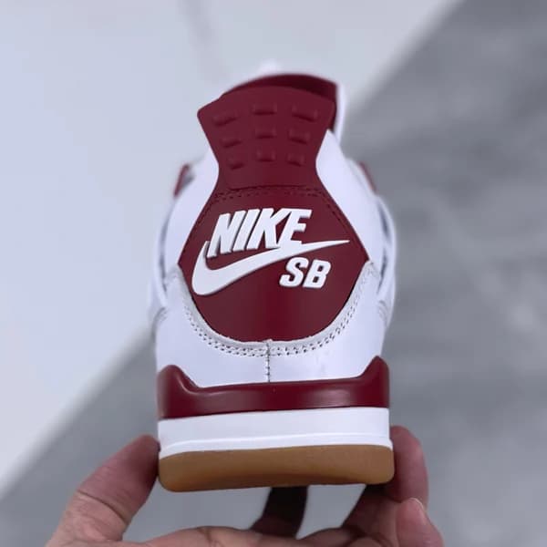 نایک اس بی جردن 4 رترو واین رد Nike SB x Air Jordan 4 Retro Wine Red — تصویر ۶