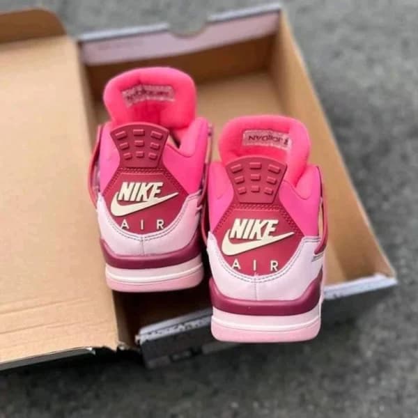 نایک جردن 4 رترو Jordan 4 Retro Pink — تصویر ۳