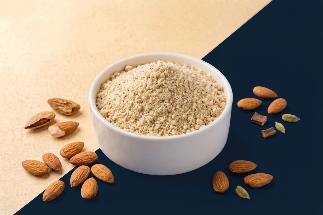 قاووت بادام نیم کیلویی