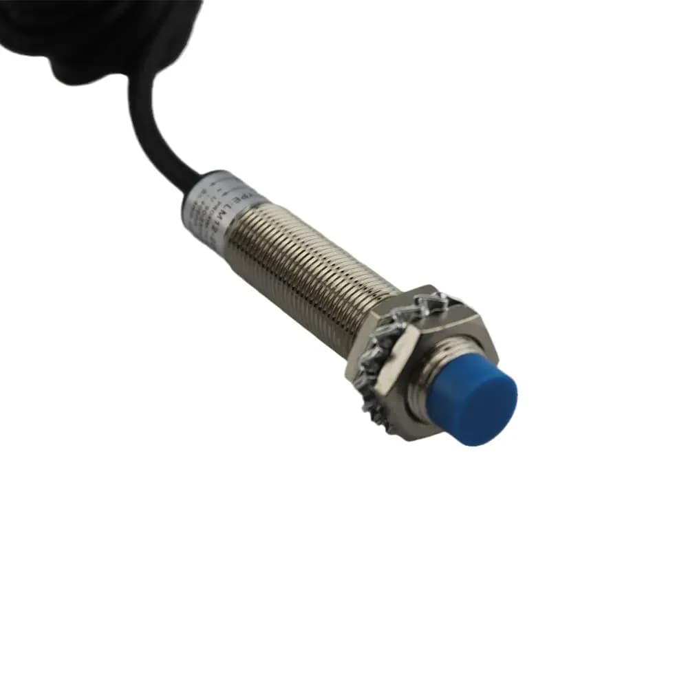 سنسور القایی M12 دو میلیمتر AC مدل LM12-2002-A برند G.E