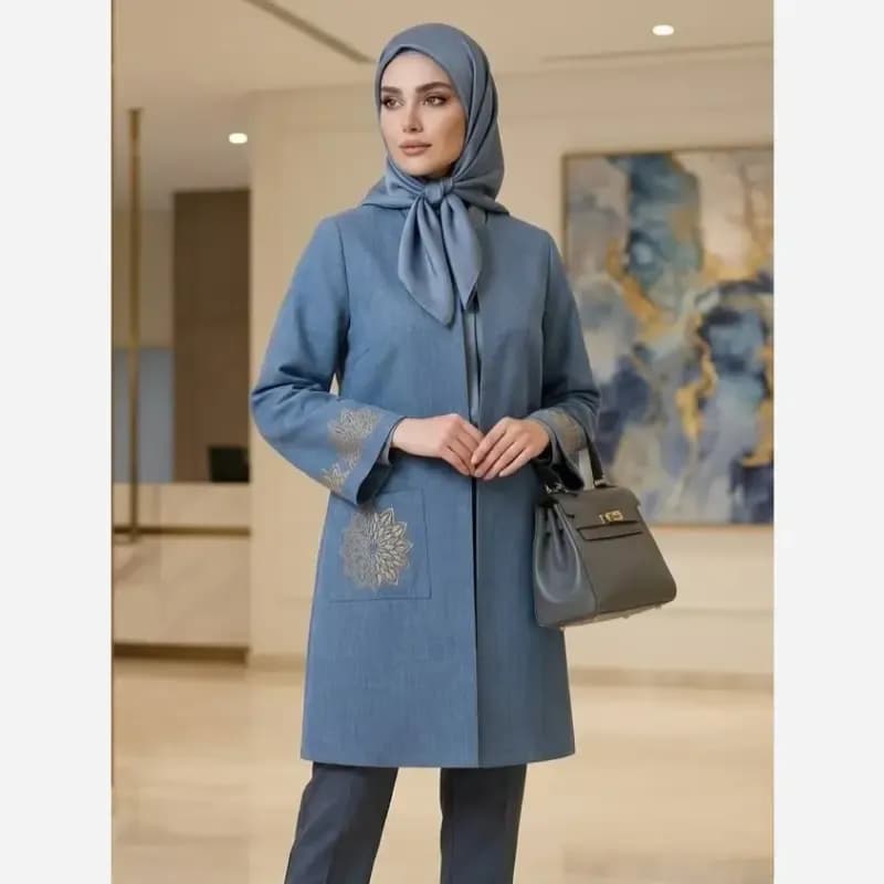 مانتو زنانه شانتون اسلپ گلدوزی شده مدل راز قد 91 سایز بزرگ تا 56 — تصویر ۲
